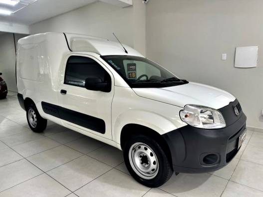 FIAT - FIORINO - 2017/2018 - Branca - R$ 65.900,00