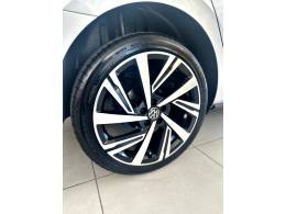 VOLKSWAGEN - VIRTUS - 2023/2023 - Prata - R$ 129.800,00