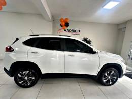 CHEVROLET - TRACKER - 2022/2023 - Branca - R$ 124.900,00