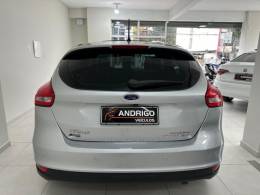 FORD - FOCUS - 2016/2017 - Prata - R$ 72.900,00