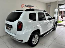 RENAULT - DUSTER - 2015/2016 - Branca - R$ 62.900,00