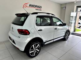 VOLKSWAGEN - FOX - 2018/2018 - Branca - R$ 59.800,00