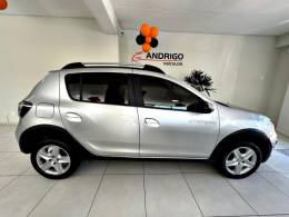 RENAULT - SANDERO - 2018/2019 - Prata - R$ 54.900,00