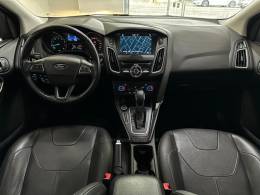 FORD - FOCUS - 2016/2017 - Prata - R$ 72.900,00