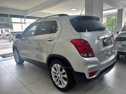 CHEVROLET - TRACKER - 2018/2018 - Prata - R$ 89.900,00