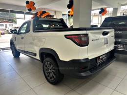 FIAT - STRADA - 2022/2023 - Branca - R$ 77.900,00