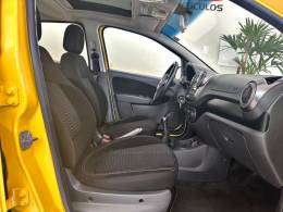 FIAT - PALIO - 2013/2014 - Amarela - R$ 46.800,00