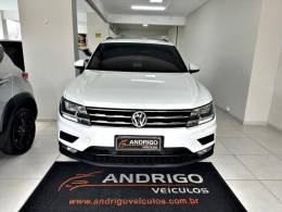 VOLKSWAGEN - TIGUAN - 2018/2018 - Branca - R$ 119.900,00