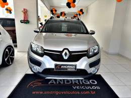 RENAULT - SANDERO - 2018/2019 - Prata - R$ 54.900,00