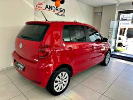 VOLKSWAGEN - FOX - 2013/2014 - Vermelha - R$ 41.900,00