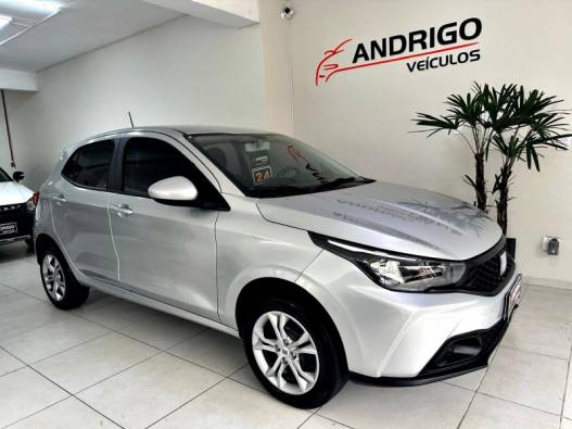 FIAT - ARGO - 2023/2024 - Prata - R$ 77.800,00