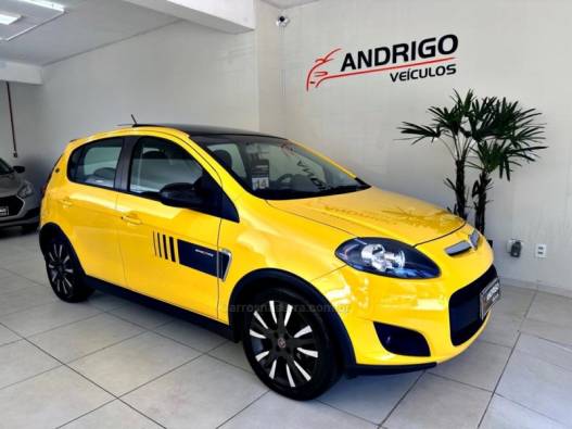 FIAT - PALIO - 2013/2014 - Amarela - R$ 46.800,00